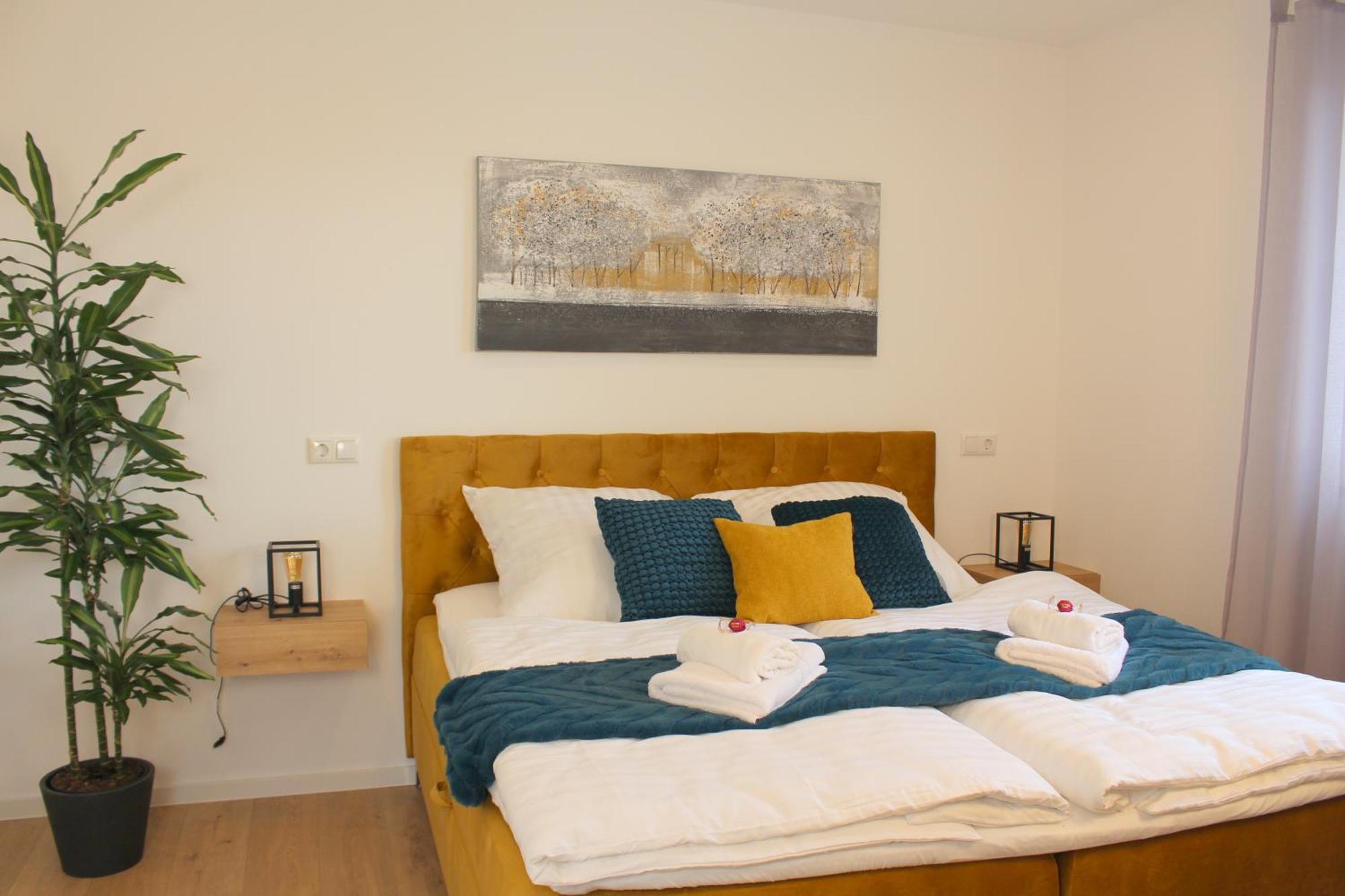 Apartment Mit Voll Ausgestatetter Kueche, Badewanne, Balkon, Parkplatz Vor Dem Haus, Ruhig Gelegen, Ada4 Kulmbach Bagian luar foto