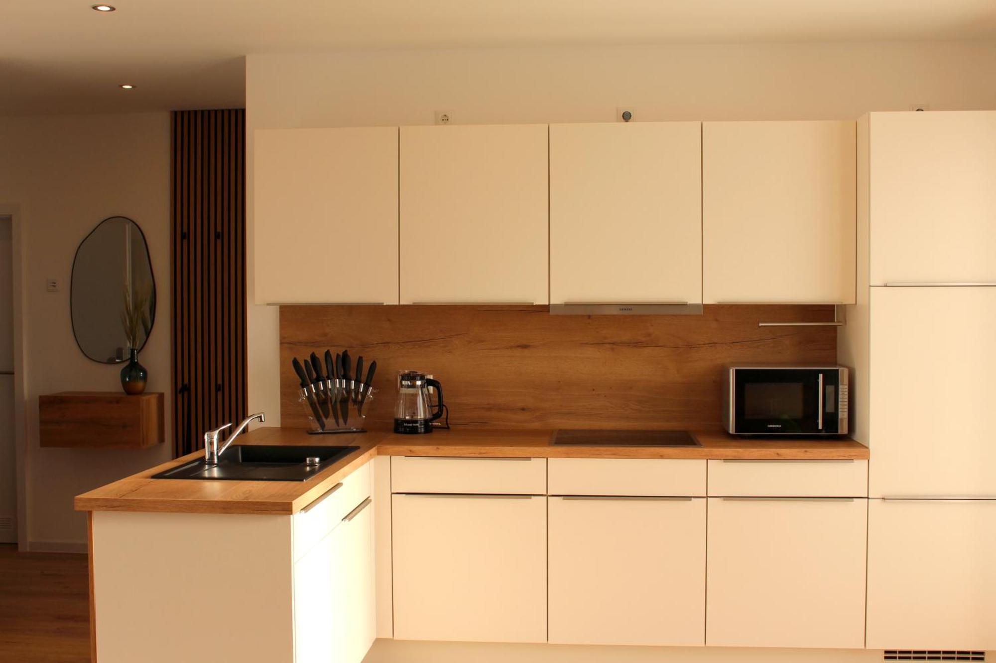 Apartment Mit Voll Ausgestatetter Kueche, Badewanne, Balkon, Parkplatz Vor Dem Haus, Ruhig Gelegen, Ada4 Kulmbach Bagian luar foto