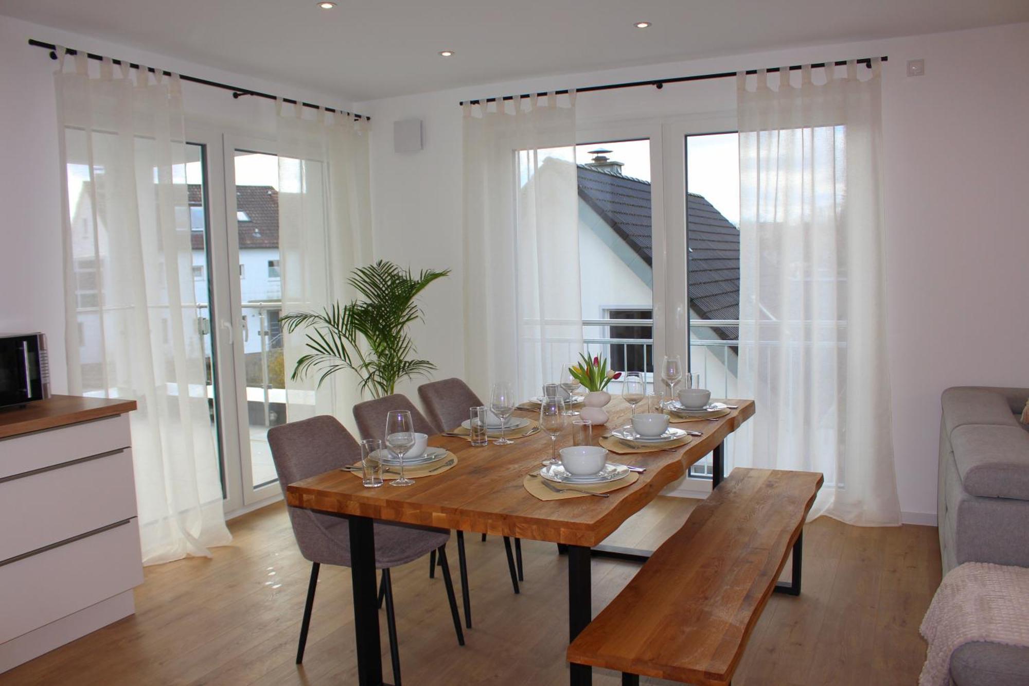 Apartment Mit Voll Ausgestatetter Kueche, Badewanne, Balkon, Parkplatz Vor Dem Haus, Ruhig Gelegen, Ada4 Kulmbach Bagian luar foto