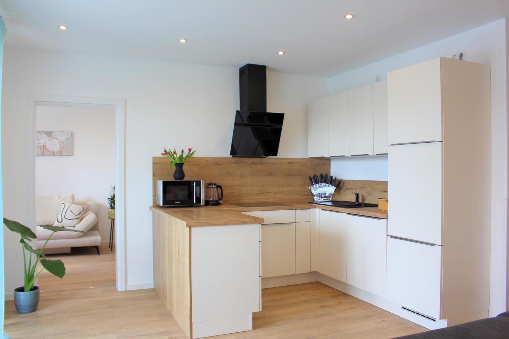 Apartment Mit Voll Ausgestatetter Kueche, Badewanne, Balkon, Parkplatz Vor Dem Haus, Ruhig Gelegen, Ada4 Kulmbach Bagian luar foto