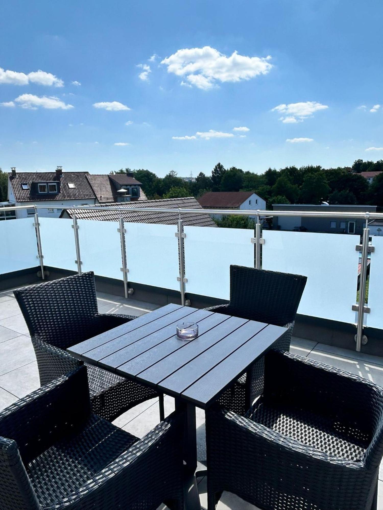 Apartment Mit Voll Ausgestatetter Kueche, Badewanne, Balkon, Parkplatz Vor Dem Haus, Ruhig Gelegen, Ada4 Kulmbach Bagian luar foto